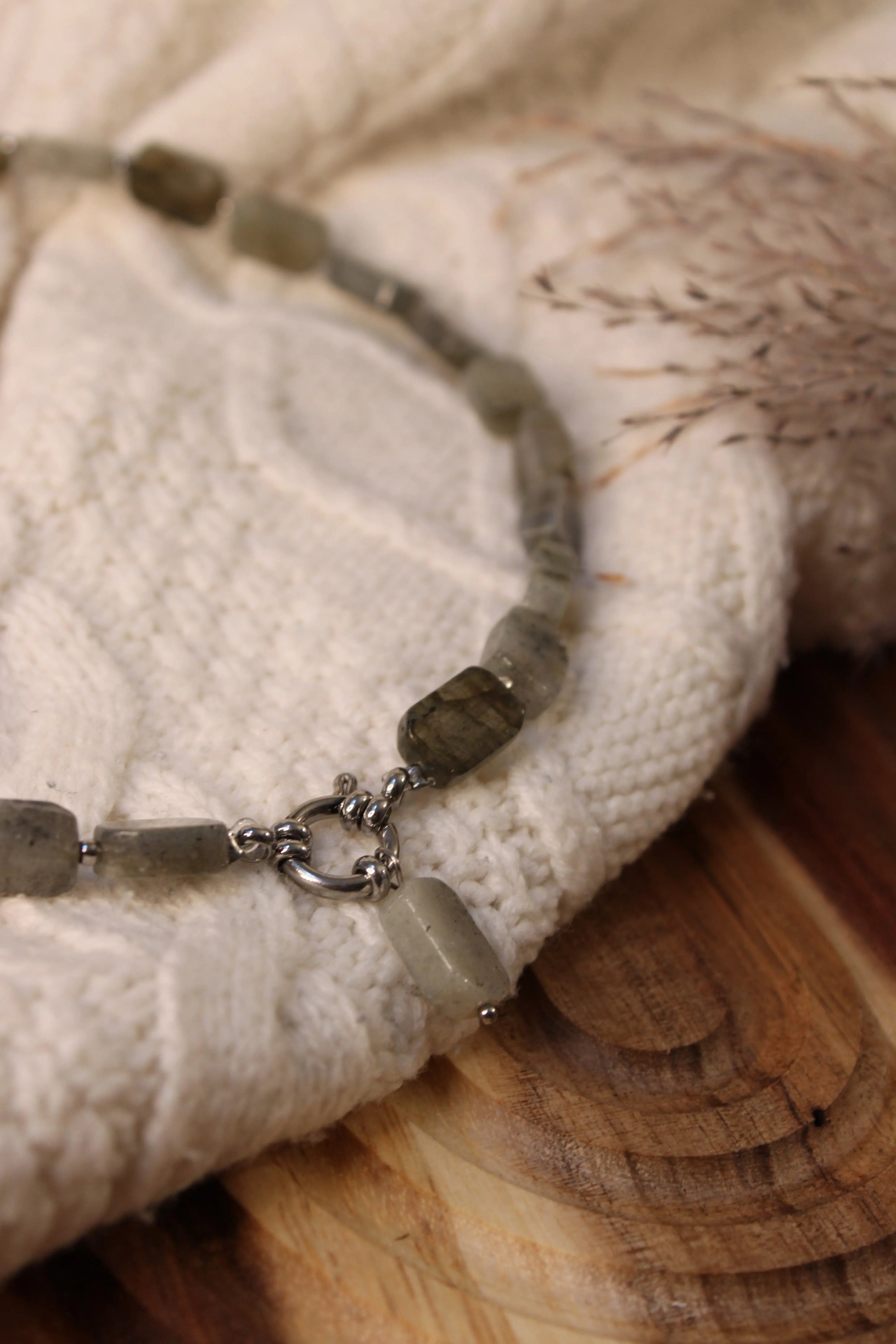 Collier LAYANA Acier Inoxydable Pierres Naturelles Rectangulaires & Fermoir Bouée – Fini Or ou Argent - Les Créations De Loly