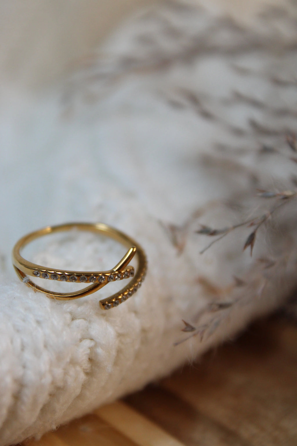 Bague LINA Ajustable Acier Inoxydable 3 Brins Croisés Strass – Fini Or ou Argent - Les Créations De Loly