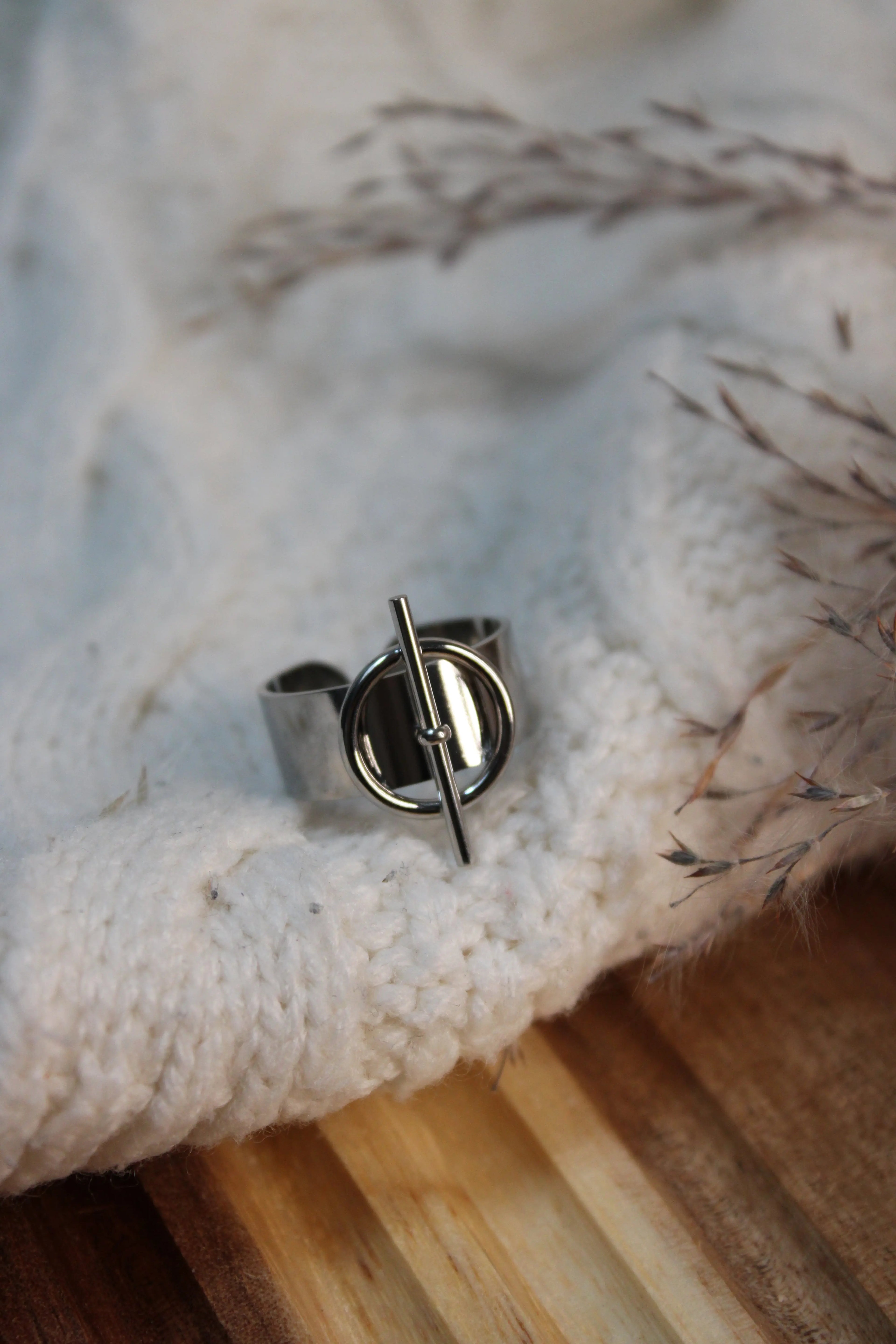 Bague MAËNA Ajustable en Acier Inoxydable • Anneau « barre & rond » • Fini Or ou Argent - Les Créations De Loly