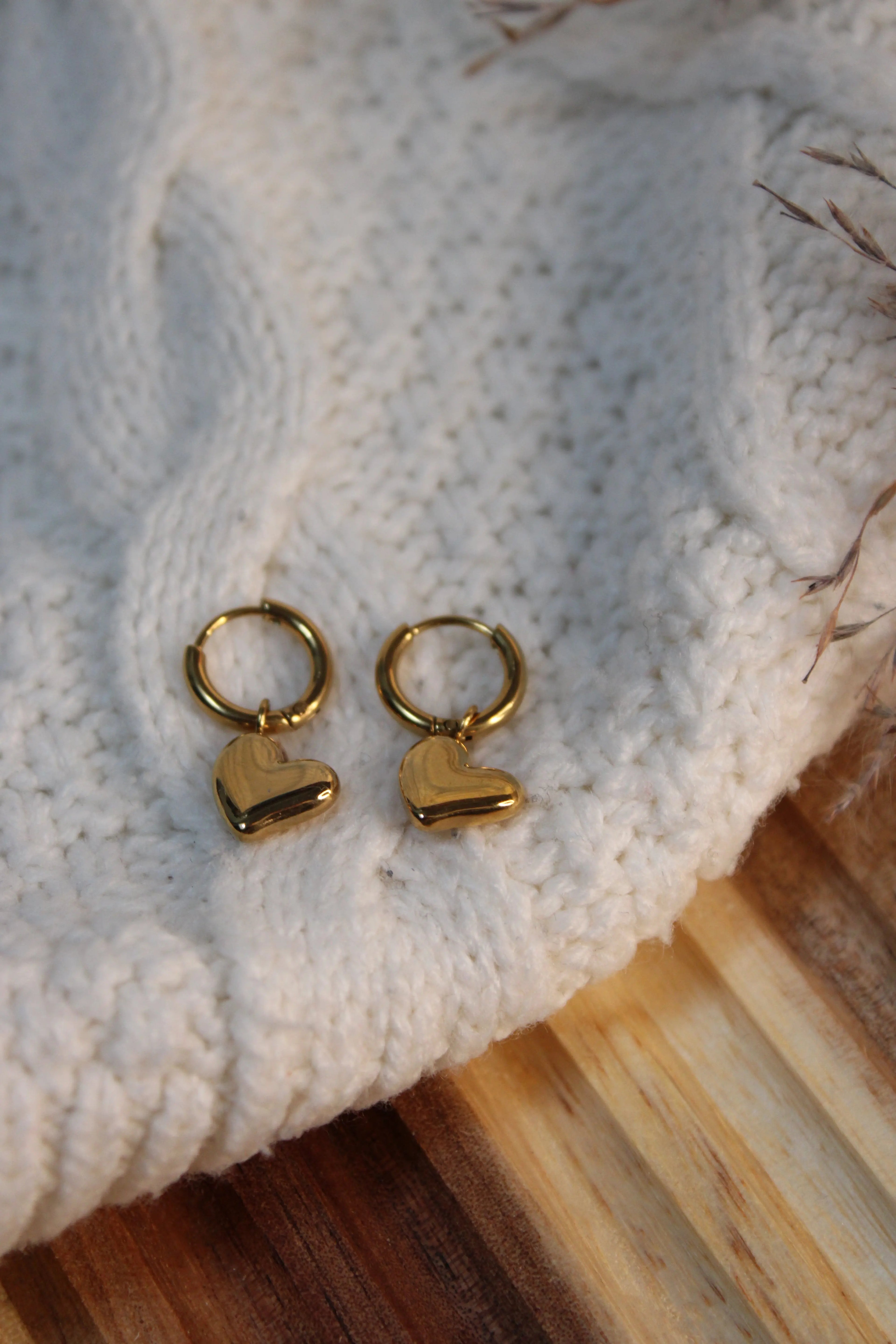 Boucles d’Oreilles Créoles DESIREE en Acier Inoxydable • Finition Dorée ou Argentée • Bijou Minimaliste Femme - Les Créations De Loly