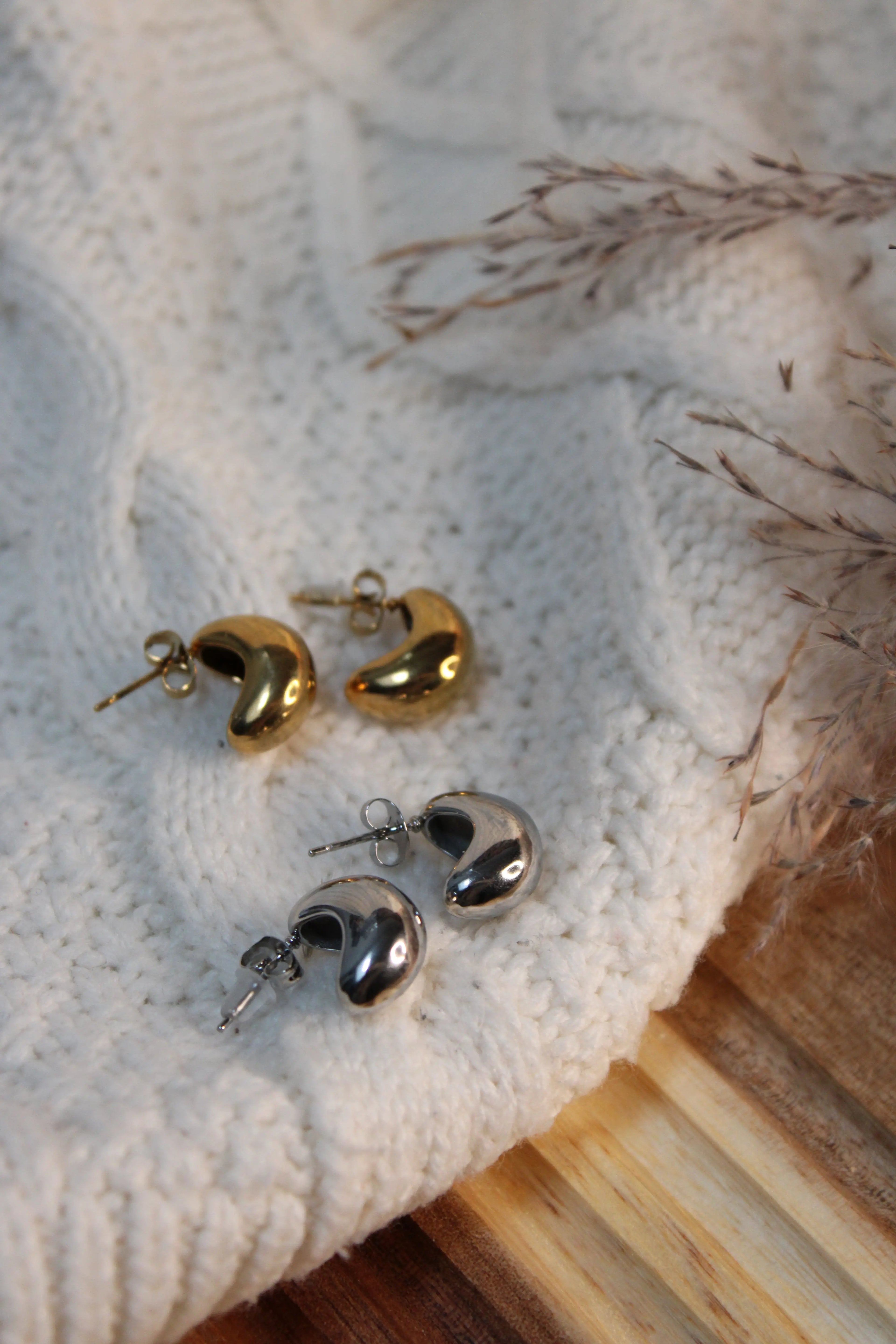 Boucles d’Oreilles Iconic en Acier Inoxydable • Fini Or ou Argent • Bijou Minimaliste Femme - Les Créations De Loly