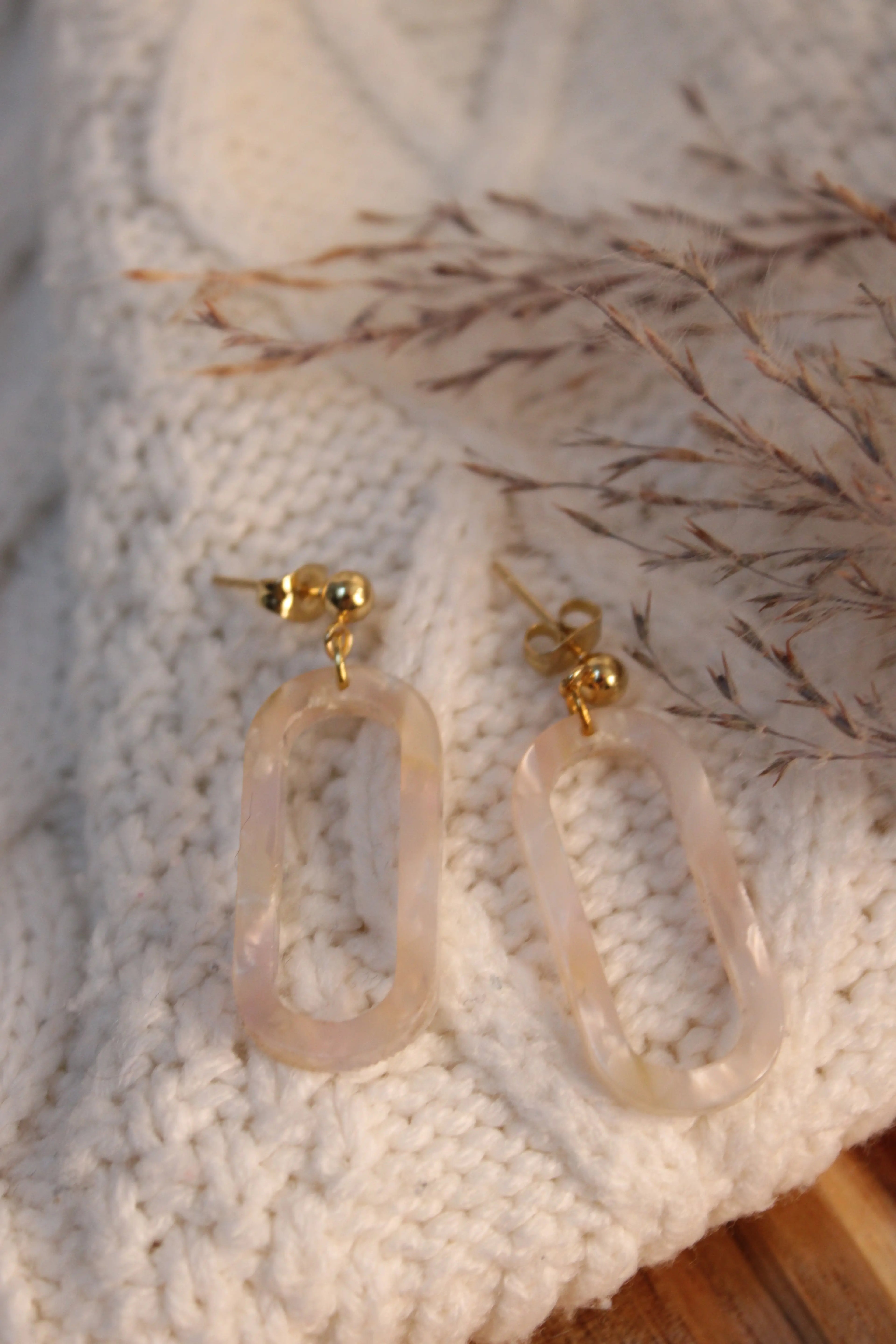 Boucles d’Oreilles WYLA • Acier Inoxydable • Design Moderne & Durable • Finition Or - Les Créations De Loly