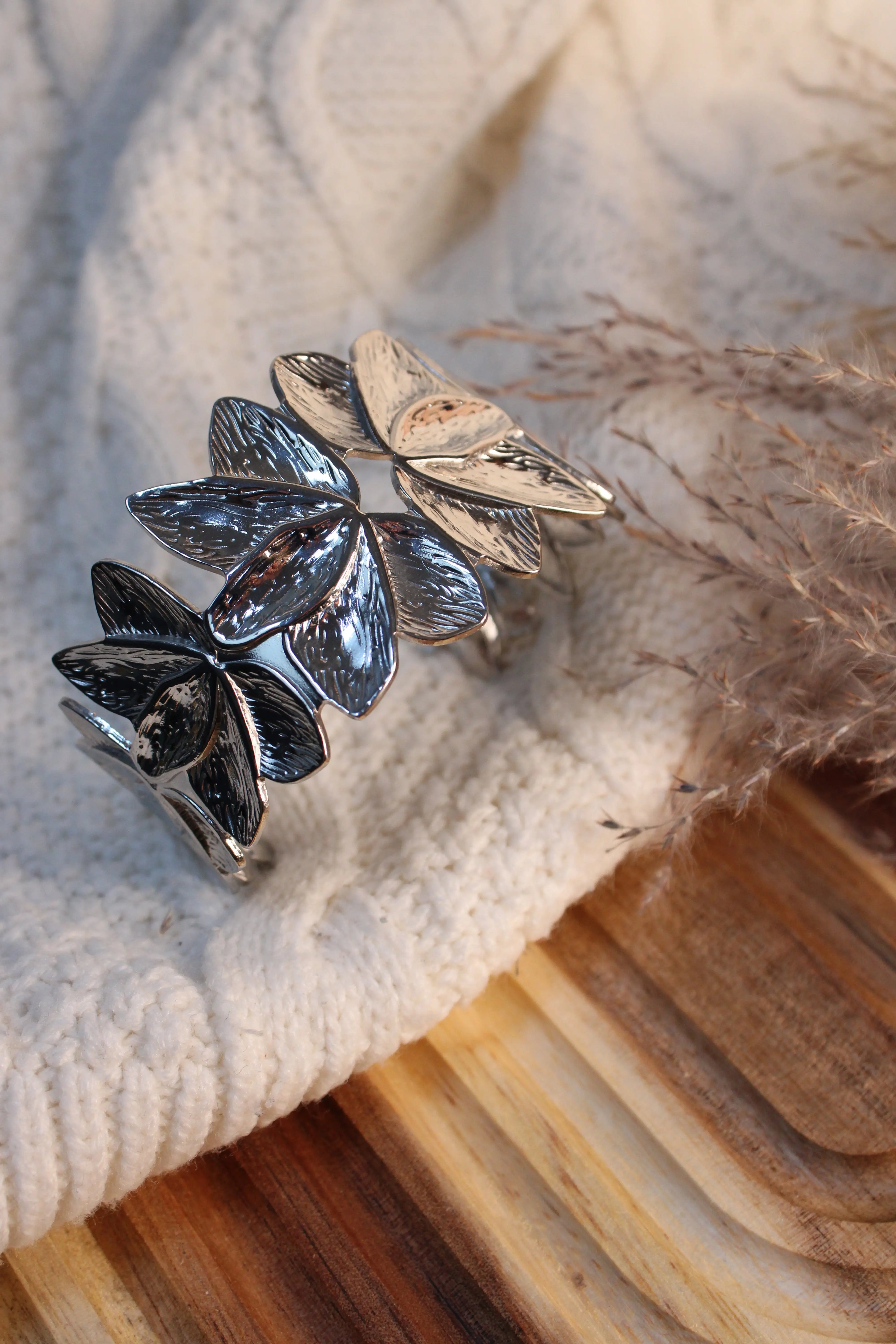 Bracelet Lilou en Acier Inoxydable • Finition Dorée ou Argentée • Bijou Minimaliste Femme - Les Créations De Loly