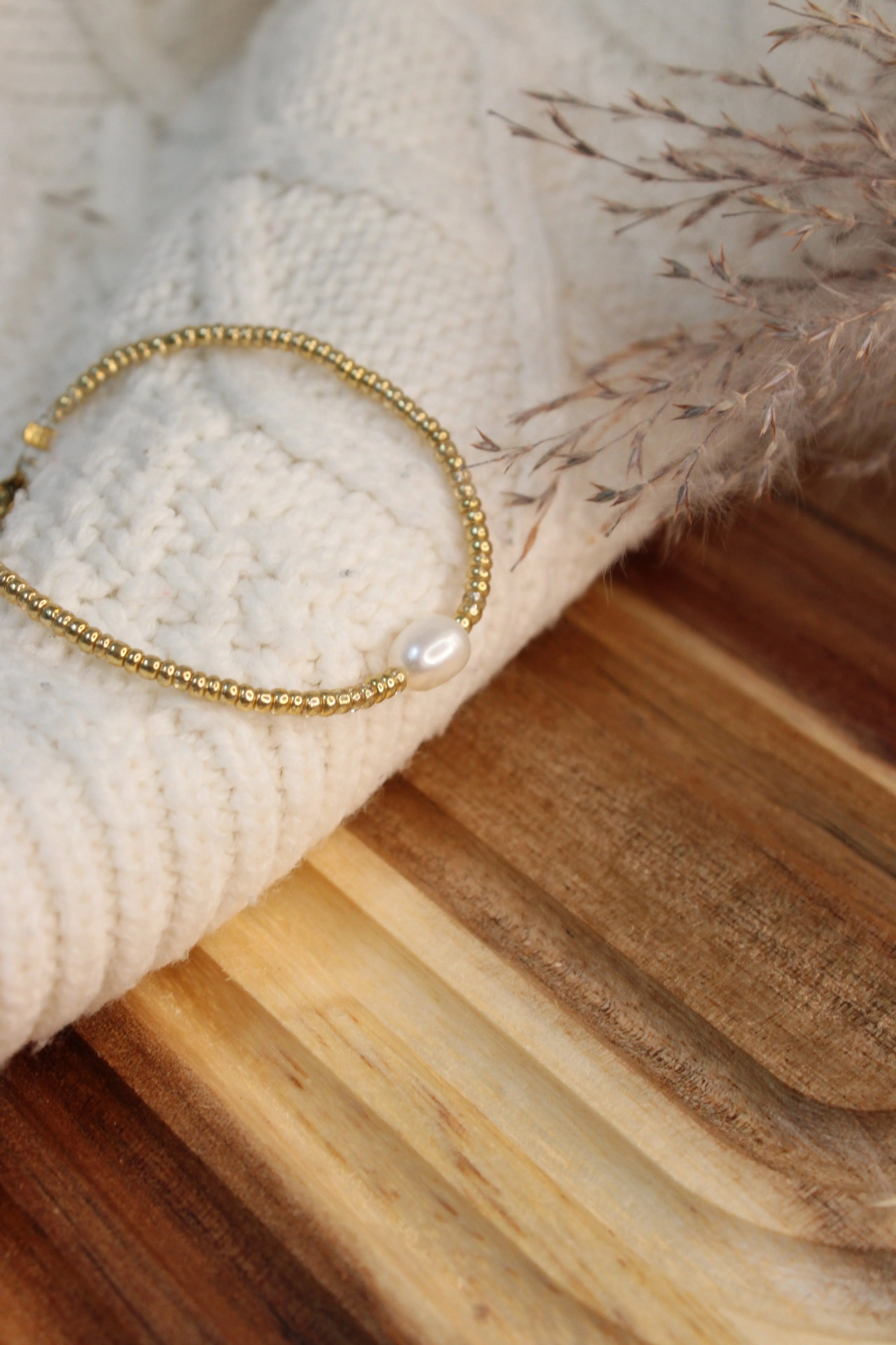 Bracelet CELINA Acier Inoxydable Perle d’Eau Douce Centrale & Perles Dorées ou Argentées – Fini Or ou Argent - Les Créations De Loly