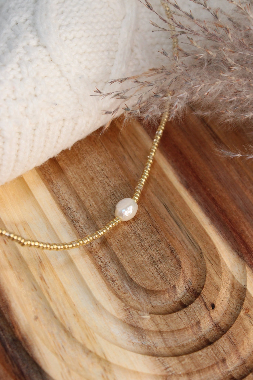 Collier CELINA Acier Inoxydable Perle d’Eau Douce Centrale & Perles Dorées ou Argentées  – Fini Or ou Argent - Les Créations De Loly